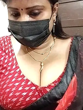 Queenflowerr online show from March 20, 2025, 10:43 am