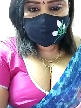 Queenflowerr online show from September 11, 2025, 5:40 am