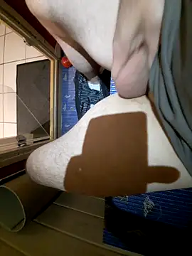 Berniwix2 online show from November 16, 2025, 8:53 am