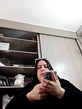 Snapshot of ary-cooper chatting on November 29, 2025, 7:39 pm ary-cooper online show from November 29, 2025, 7:39 pm