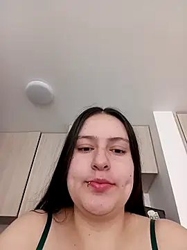 Snapshot of ary-cooper chatting on January 11, 2026, 6:24 pm ary-cooper online show from January 11, 2026, 6:24 pm