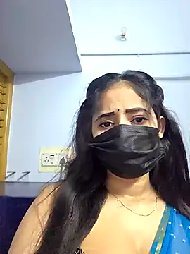 Snapshot of Hot_honey77 chatting on October 16, 2025, 5:36 pm Hot honey77 online show from October 16, 2025, 5:36 pm