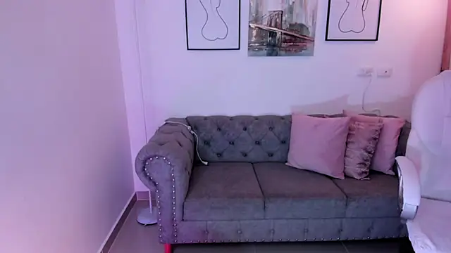 Layla Breezee online show from March 12, 2026, 12:33 pm