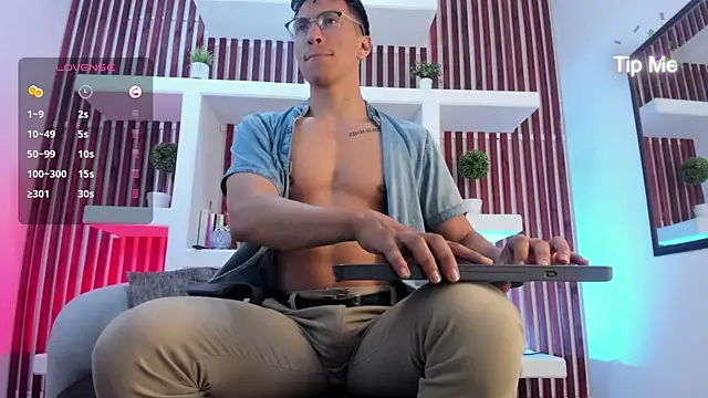 ApoloCruz online show from September 15, 2025, 4:34 am