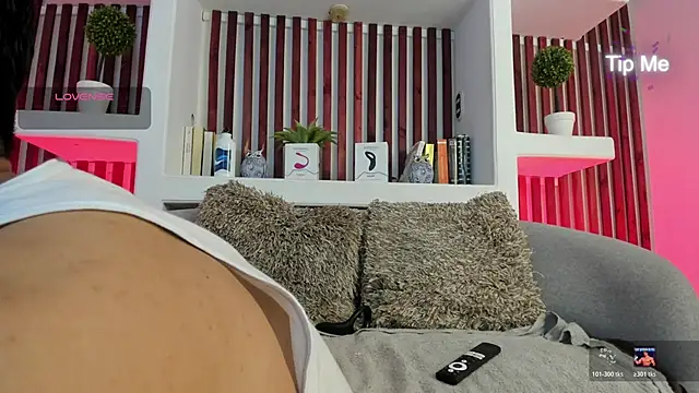 Snapshot of ApoloCruz chatting on January 17, 2026, 4:06 am ApoloCruz online show from January 17, 2026, 4:06 am