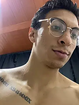 Snapshot of ApoloCruz chatting on February 22, 2026, 2:13 am ApoloCruz online show from February 22, 2026, 2:13 am