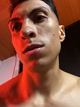 Snapshot of ApoloCruz chatting on February 27, 2026, 3:06 am ApoloCruz online show from February 27, 2026, 3:06 am