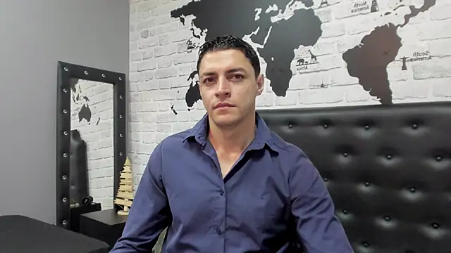 Frank Millers online show from November 24, 2025, 7:46 pm