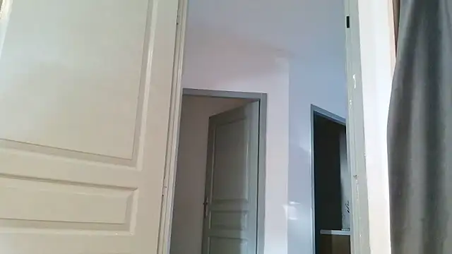 Snapshot of serena__vedette chatting on March 9, 2026, 8:29 am serena vedette online show from March 9, 2026, 8:29 am