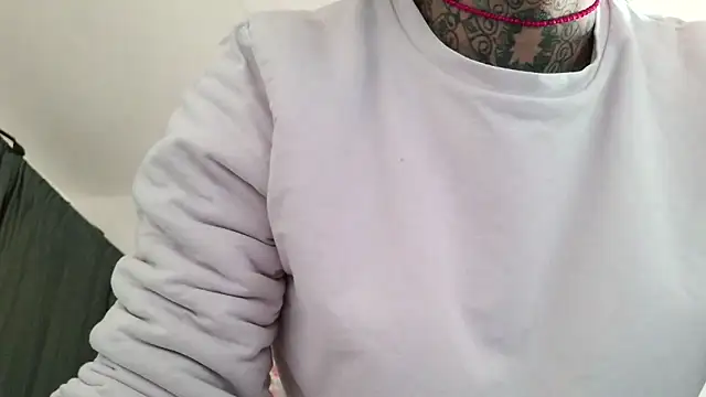 Snapshot of serena__vedette chatting on March 26, 2026, 3:17 pm serena vedette online show from March 26, 2026, 3:17 pm