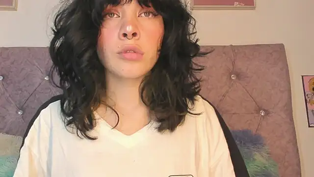 Snapshot of onix_bl4ck chatting on March 8, 2025, 8:35 pm onix bl4ck online show from March 8, 2025, 8:35 pm