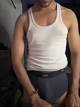 Snapshot of fit_boyxx chatting on November 8, 2025, 7:45 pm fit boyxx online show from November 8, 2025, 7:45 pm