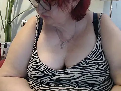 DeniseeRosea online show from May 14, 2026, 4:25 pm