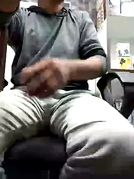 RaviRoy2326 online show from February 2, 2025, 1:19 pm