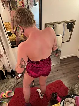 I am babydoll online show from November 12, 2025, 3:40 am