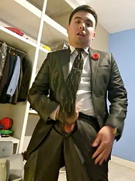 Snapshot of Hombre_de_traje chatting on January 29, 2025, 7:57 am Hombre de traje online show from January 29, 2025, 7:57 am