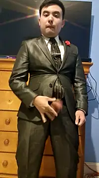 Snapshot of Hombre_de_traje chatting on March 14, 2025, 9:24 am Hombre de traje online show from March 14, 2025, 9:24 am