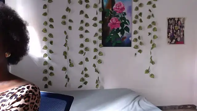 Stela  Gs online show from February 3, 2026, 8:47 pm