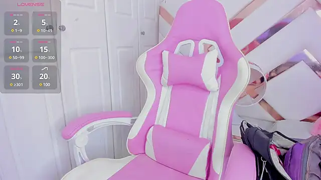 NatyParker online show from February 20, 2025, 1:19 pm