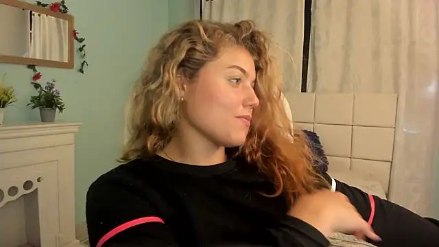 alaia greyy online show from February 4, 2025, 5:23 pm