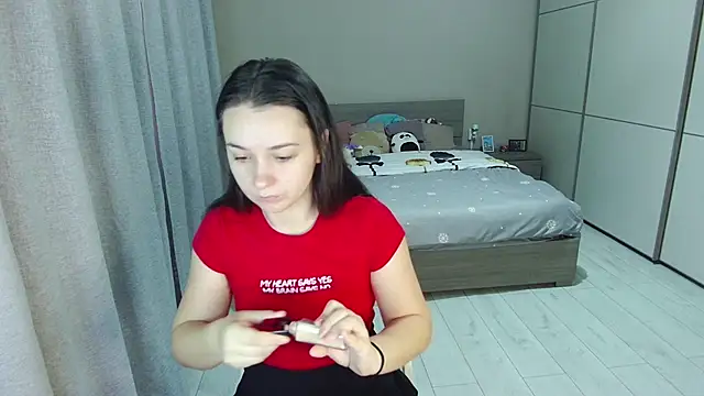 singletrouble online show from March 5, 2025, 4:24 am