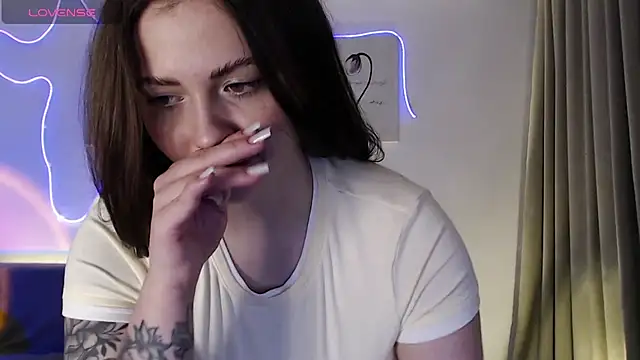 Snapshot of Ollie_James chatting on November 22, 2025, 10:31 pm Ollie James online show from November 22, 2025, 10:31 pm