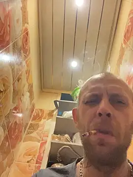 Snapshot of MaxDevilWhite chatting on February 20, 2026, 4:53 am MaxDevilWhite online show from February 20, 2026, 4:53 am