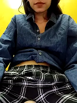 Snapshot of cute_IndianBabe chatting on March 9, 2025, 1:46 am cute IndianBabe online show from March 9, 2025, 1:46 am