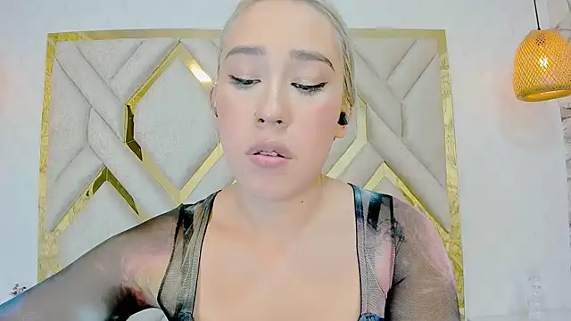 Lannajansen online show from January 29, 2025, 5:13 pm