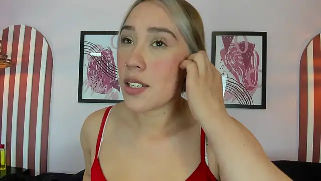 Lannajansen online show from October 15, 2025, 6:52 pm