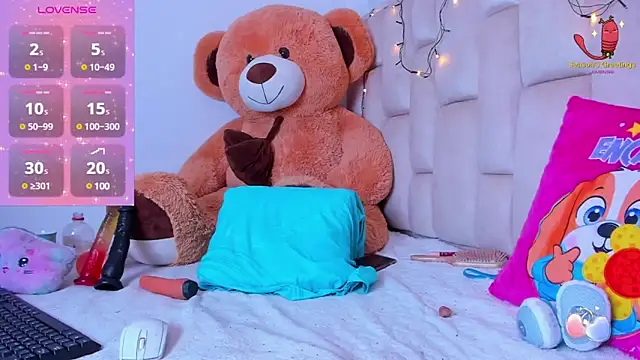 Snapshot of Sexy_valgirl chatting on January 28, 2025, 1:39 am Sexy valgirl online show from January 28, 2025, 1:39 am