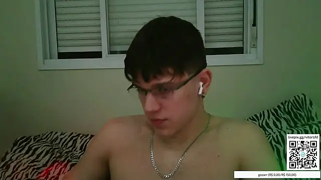 vitorsafado19 online show from November 24, 2025, 1:49 am