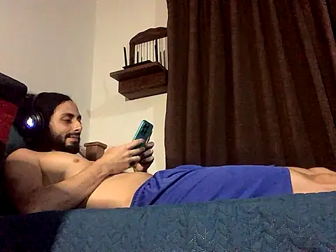 Nooneisthis online show from October 31, 2025, 4:57 am