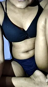 Red-Rose25 online show from February 2, 2025, 4:59 am