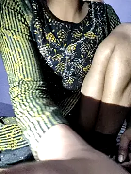 Red-Rose25 online show from February 6, 2025, 10:04 am