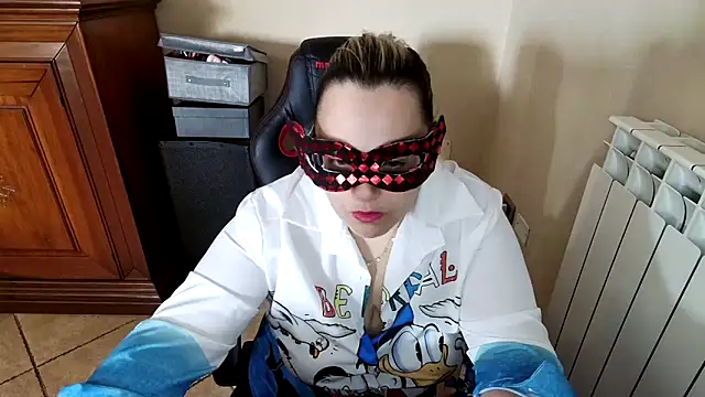 topina8 online show from March 12, 2025, 10:05 am