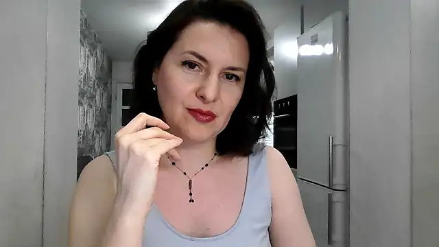 Victoria Glam online show from January 10, 2026, 8:43 pm