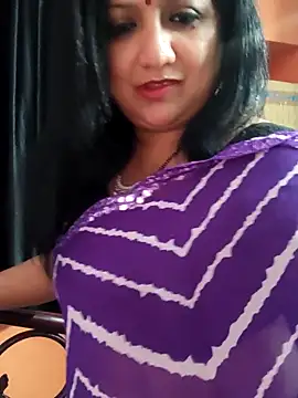 horny lizia online show from April 13, 2026, 6:24 pm