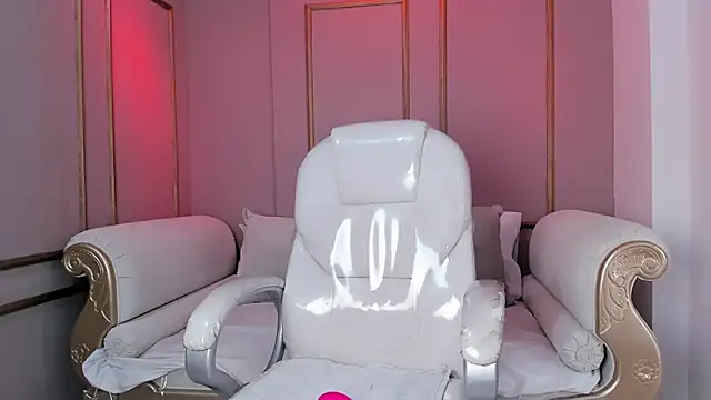 ZoeySnow online show from December 16, 2025, 12:21 pm