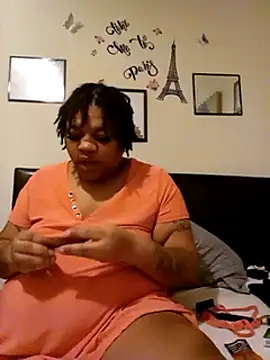 Snapshot of Big_BodyDee chatting on February 4, 2025, 2:17 am Big BodyDee online show from February 4, 2025, 2:17 am