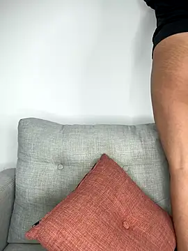 MeganCrow online show from November 3, 2025, 12:35 am