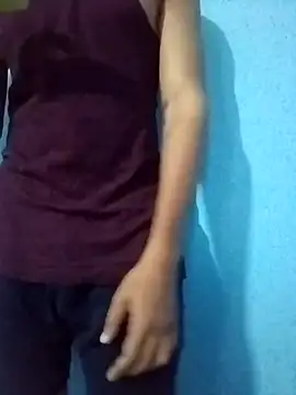 Snapshot of randit7 chatting on March 4, 2025, 11:08 am randit7 online show from March 4, 2025, 11:08 am