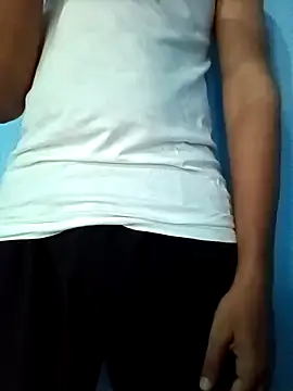 Snapshot of randit7 chatting on March 7, 2025, 3:29 am randit7 online show from March 7, 2025, 3:29 am