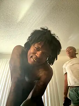 Snapshot of squirmxx10 chatting on January 18, 2026, 10:24 pm squirmxx10 online show from January 18, 2026, 10:24 pm