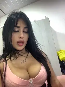 Snapshot of Girl_milk7 chatting on March 13, 2025, 5:11 am Girl milk7 online show from March 13, 2025, 5:11 am