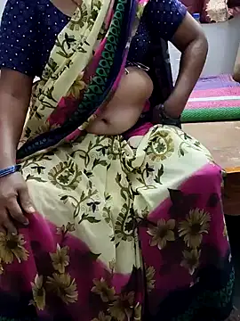 Snapshot of laxmitelugu78 chatting on January 27, 2025, 6:52 pm laxmitelugu78 online show from January 27, 2025, 6:52 pm