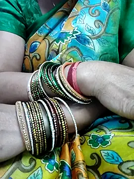 Snapshot of laxmitelugu78 chatting on March 9, 2025, 10:30 am laxmitelugu78 online show from March 9, 2025, 10:30 am