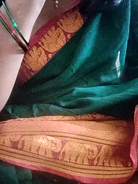 Snapshot of laxmitelugu78 chatting on September 27, 2025, 6:40 am laxmitelugu78 online show from September 27, 2025, 6:40 am