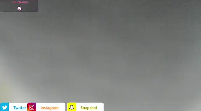 Snapshot of PRIYANKAUAE chatting on February 15, 2025, 4:14 am PRIYANKAUAE online show from February 15, 2025, 4:14 am