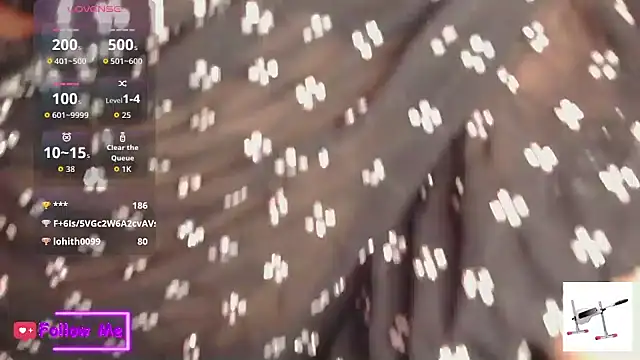 Snapshot of PRIYANKAUAE chatting on October 6, 2025, 12:35 pm PRIYANKAUAE online show from October 6, 2025, 12:35 pm